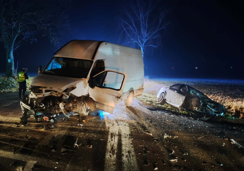 Dwaj kierowcy ranni po wypadku w Długołęce